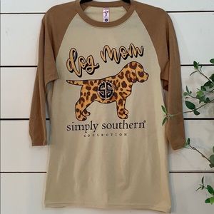 Simply Southern Tee - Dog Mom - Size Small
